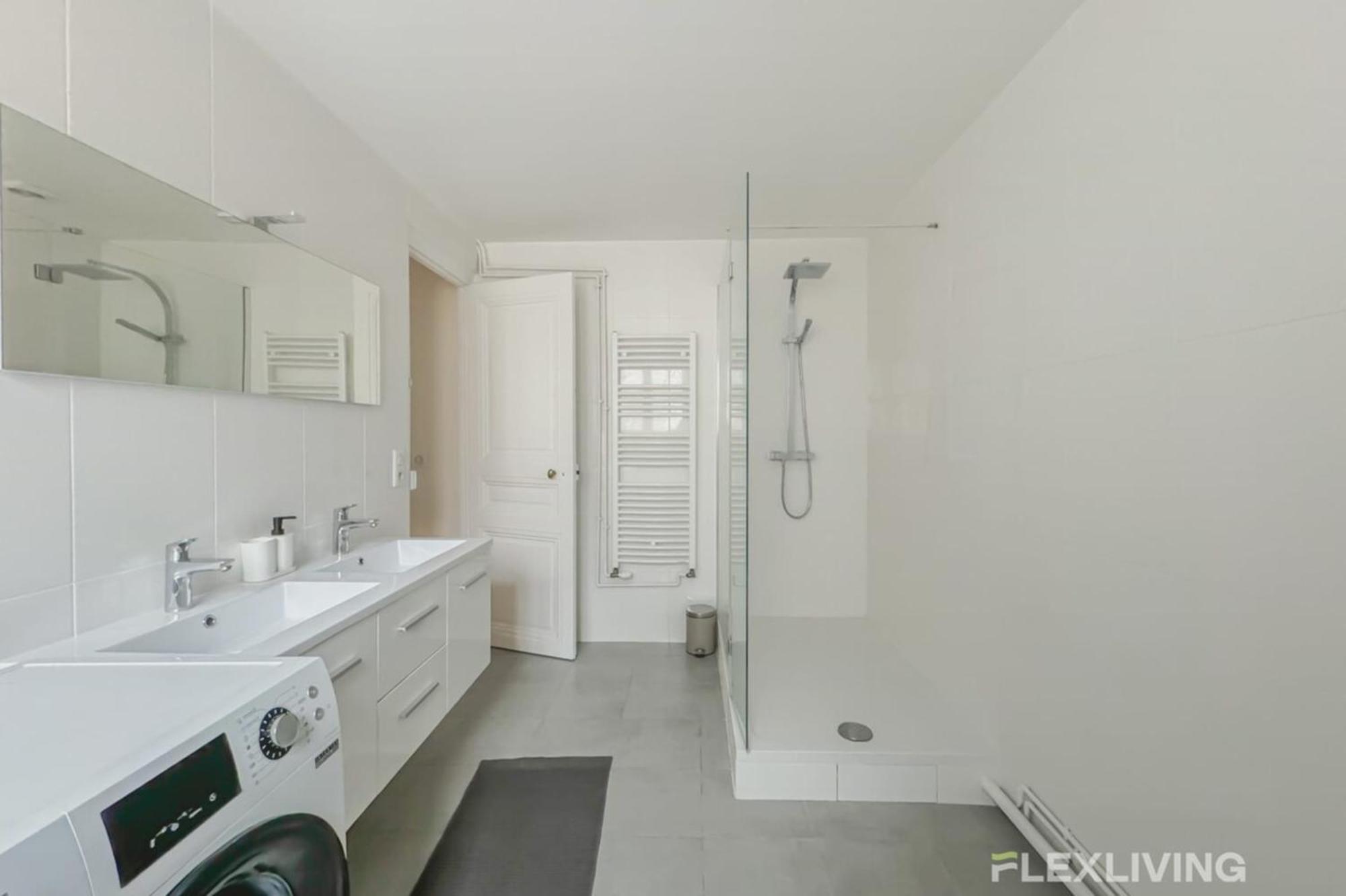 Flexliving - - Turbigo * Paris